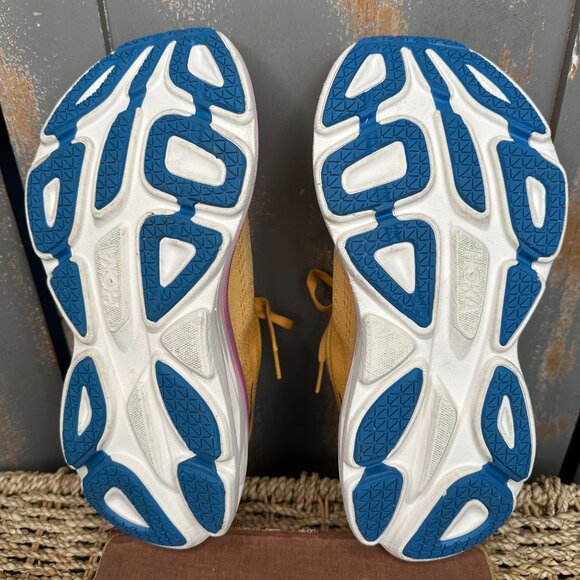 HOKA Women's Bondi 8 Sneaker Impala Cyclamen Sz 8 - Picture 12 of 16